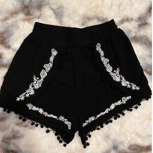 Francesca's Black Embroidered Boho Pom Pom Shorts Lined Elastic Summer Vacation